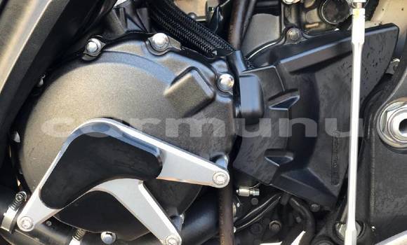 Acheter Occasion Moto Honda CBR 1000 RR Noir à Brazzaville, Commune de Brazzaville Acheter Occasion Moto Honda CBR 1000 RR Noir à Brazzaville, Commune de Brazzaville