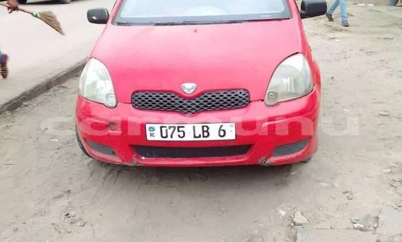 Acheter Occasion Voiture Toyota Yaris Rouge à Pointe–Noire, Région du Kouilou Acheter Occasion Voiture Toyota Yaris Rouge à Pointe–Noire, Région du Kouilou