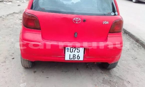 Acheter Occasion Voiture Toyota Yaris Rouge à Pointe–Noire, Région du Kouilou Acheter Occasion Voiture Toyota Yaris Rouge à Pointe–Noire, Région du Kouilou