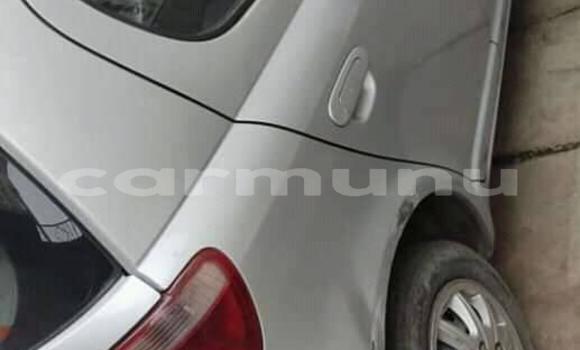 Acheter Occasion Voiture Toyota Yaris Gris à Pointe–Noire, Région du Kouilou Acheter Occasion Voiture Toyota Yaris Gris à Pointe–Noire, Région du Kouilou