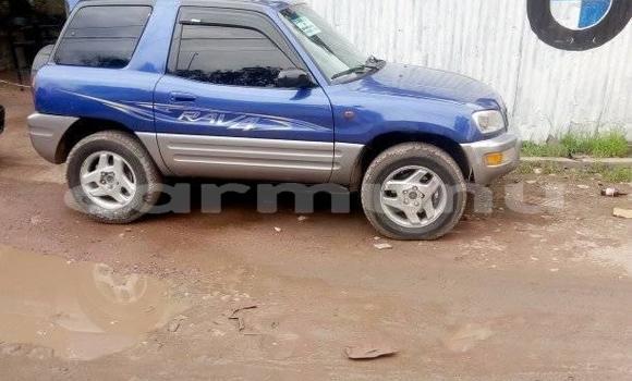 Acheter Occasion Voiture Toyota RAV4 Bleu à Brazzaville, Commune de Brazzaville Acheter Occasion Voiture Toyota RAV4 Bleu à Brazzaville, Commune de Brazzaville
