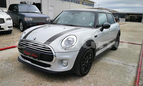 Buy Used MINI Cooper Other Car in Brazzaville in Municipality of Brazzaville Buy Used MINI Cooper Other Car in Brazzaville in Municipality of Brazzaville
