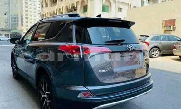 Acheter Occasion Voiture Toyota RAV4 Bleu à Brazzaville, Commune de Brazzaville Acheter Occasion Voiture Toyota RAV4 Bleu à Brazzaville, Commune de Brazzaville