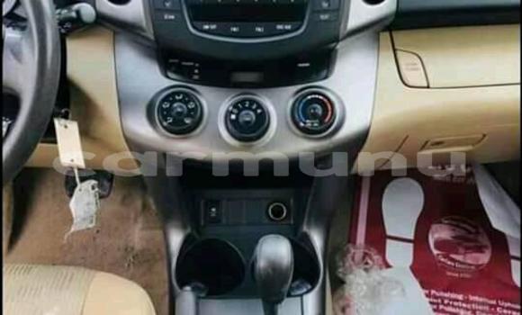 Acheter Occasion Voiture Toyota RAV4 Bleu à Brazzaville, Commune de Brazzaville Acheter Occasion Voiture Toyota RAV4 Bleu à Brazzaville, Commune de Brazzaville