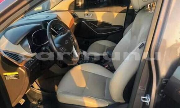 Acheter Occasion Voiture Hyundai Santa Fe Marron à Brazzaville, Commune de Brazzaville Acheter Occasion Voiture Hyundai Santa Fe Marron à Brazzaville, Commune de Brazzaville