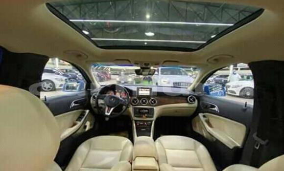 Acheter Occasion Voiture Mercedes-Benz GLA-klasse Bleu à Brazzaville, Commune de Brazzaville Acheter Occasion Voiture Mercedes-Benz GLA-klasse Bleu à Brazzaville, Commune de Brazzaville