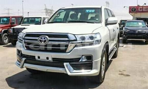 Acheter Occasion Voiture Toyota Land Cruiser Blanc à Brazzaville, Commune de Brazzaville Acheter Occasion Voiture Toyota Land Cruiser Blanc à Brazzaville, Commune de Brazzaville