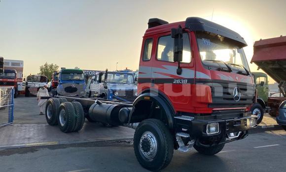 Acheter Occasion Utilitaire Mercedes‒Benz Truck Rouge à Kinkala, Pool Acheter Occasion Utilitaire Mercedes‒Benz Truck Rouge à Kinkala, Pool