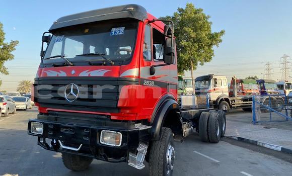 Acheter Occasion Utilitaire Mercedes‒Benz Truck Rouge à Kinkala, Pool Acheter Occasion Utilitaire Mercedes‒Benz Truck Rouge à Kinkala, Pool