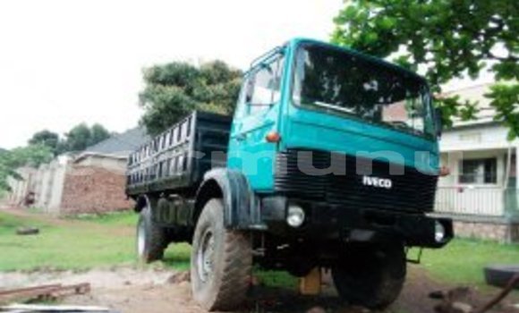 Buy Used Iveco Cargo Blue Truck in Black Point in Kouilou region Buy Used Iveco Cargo Blue Truck in Black Point in Kouilou region
