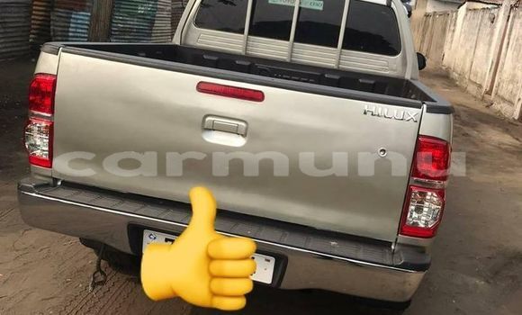 Buy Used Toyota Hilux Silver Car in Brazzaville in Municipality of Brazzaville Buy Used Toyota Hilux Silver Car in Brazzaville in Municipality of Brazzaville
