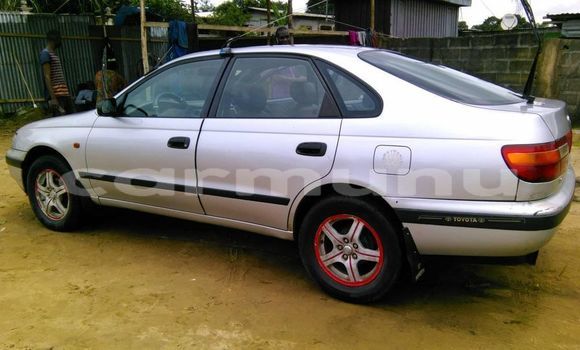 Acheter Occasion Voiture Toyota Carina E Gris à Brazzaville, Commune de Brazzaville Acheter Occasion Voiture Toyota Carina E Gris à Brazzaville, Commune de Brazzaville
