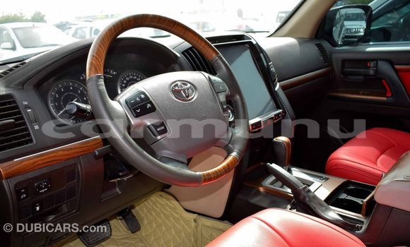 Buy Import Toyota Land Cruiser Black Car in Import - Dubai in Region of Bouenza Buy Import Toyota Land Cruiser Black Car in Import - Dubai in Region of Bouenza