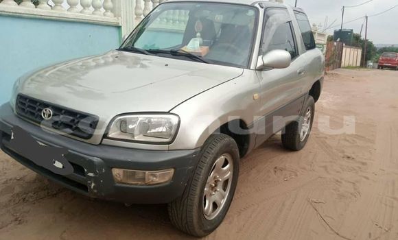 Acheter Occasion Voiture Toyota RAV4 Gris à Brazzaville, Commune de Brazzaville Acheter Occasion Voiture Toyota RAV4 Gris à Brazzaville, Commune de Brazzaville