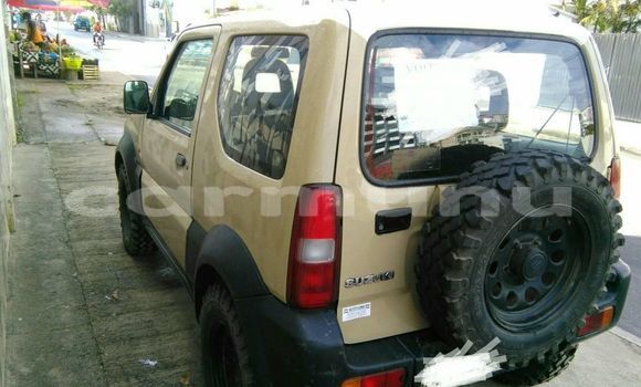 Acheter Occasion Voiture Suzuki Jimny Beige à Brazzaville, Commune de Brazzaville Acheter Occasion Voiture Suzuki Jimny Beige à Brazzaville, Commune de Brazzaville