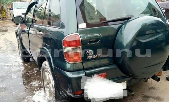 Acheter Occasion Voiture Toyota RAV4 Vert à Brazzaville, Commune de Brazzaville Acheter Occasion Voiture Toyota RAV4 Vert à Brazzaville, Commune de Brazzaville