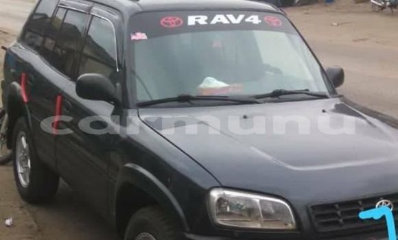 Acheter Occasion Voiture Toyota RAV4 Noir à Brazzaville, Commune de Brazzaville Acheter Occasion Voiture Toyota RAV4 Noir à Brazzaville, Commune de Brazzaville