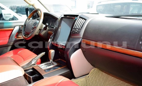 Buy Import Toyota Land Cruiser Black Car in Import - Dubai in Region of Bouenza Buy Import Toyota Land Cruiser Black Car in Import - Dubai in Region of Bouenza