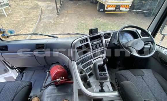 Buy Used Nissan UD White Truck in Kinkala in pool Buy Used Nissan UD White Truck in Kinkala in pool