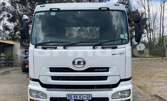 Buy Used Nissan UD White Truck in Kinkala in pool Buy Used Nissan UD White Truck in Kinkala in pool