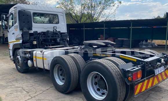 Buy Used Nissan UD White Truck in Kinkala in pool Buy Used Nissan UD White Truck in Kinkala in pool