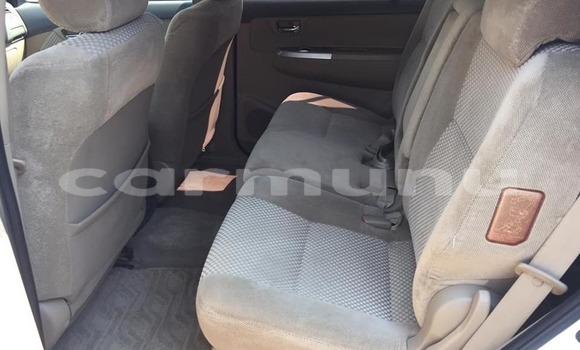 Acheter Occasion Voiture Toyota Fortuner Blanc à Brazzaville, Commune de Brazzaville Acheter Occasion Voiture Toyota Fortuner Blanc à Brazzaville, Commune de Brazzaville