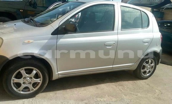 Acheter Occasion Voiture Toyota Yaris Gris à Brazzaville, Commune de Brazzaville Acheter Occasion Voiture Toyota Yaris Gris à Brazzaville, Commune de Brazzaville