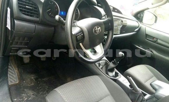 Buy Used Toyota Hilux Silver Car in Brazzaville in Municipality of Brazzaville Buy Used Toyota Hilux Silver Car in Brazzaville in Municipality of Brazzaville