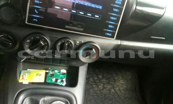 Buy Used Toyota Hilux Silver Car in Brazzaville in Municipality of Brazzaville Buy Used Toyota Hilux Silver Car in Brazzaville in Municipality of Brazzaville