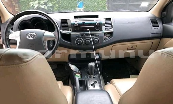Acheter Occasion Voiture Toyota Fortuner Blanc à Brazzaville, Commune de Brazzaville Acheter Occasion Voiture Toyota Fortuner Blanc à Brazzaville, Commune de Brazzaville