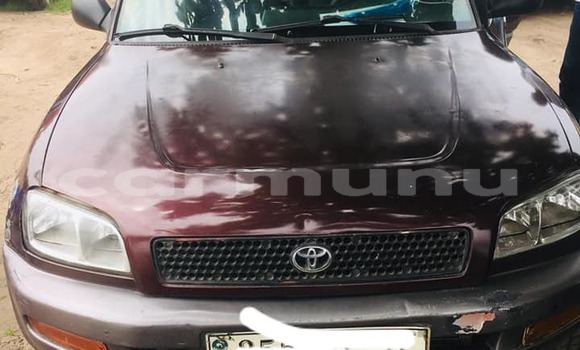 Acheter Occasion Voiture Toyota RAV4 Rouge à Brazzaville, Commune de Brazzaville Acheter Occasion Voiture Toyota RAV4 Rouge à Brazzaville, Commune de Brazzaville