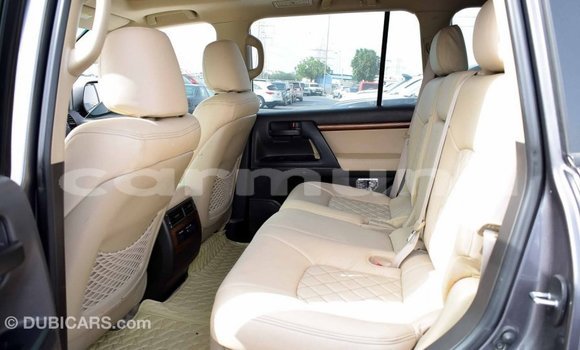 Buy Import Toyota Land Cruiser Other Car in Import - Dubai in Region of Bouenza Buy Import Toyota Land Cruiser Other Car in Import - Dubai in Region of Bouenza