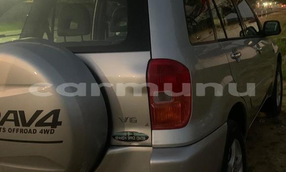 Acheter Occasion Voiture Toyota RAV4 Gris à Pointe–Noire, Région du Kouilou Acheter Occasion Voiture Toyota RAV4 Gris à Pointe–Noire, Région du Kouilou