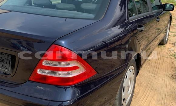 Acheter Occasion Voiture Mercedes-Benz 200 Bleu à Pointe–Noire, Région du Kouilou Acheter Occasion Voiture Mercedes-Benz 200 Bleu à Pointe–Noire, Région du Kouilou