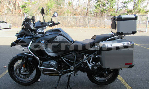 Buy Used BMW R 1200 Black Bike in Brazzaville in Municipality of Brazzaville Buy Used BMW R 1200 Black Bike in Brazzaville in Municipality of Brazzaville