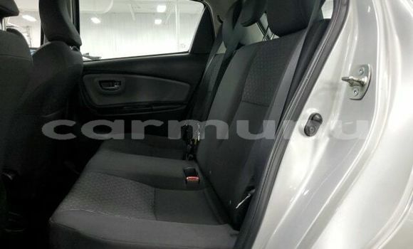 Acheter Occasion Voiture Toyota Yaris Gris à Brazzaville, Commune de Brazzaville Acheter Occasion Voiture Toyota Yaris Gris à Brazzaville, Commune de Brazzaville