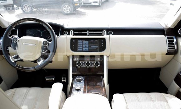 Buy Import Land Rover Range Rover White Car in Import - Dubai in Region of Bouenza Buy Import Land Rover Range Rover White Car in Import - Dubai in Region of Bouenza