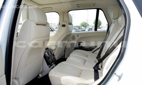 Buy Import Land Rover Range Rover White Car in Import - Dubai in Region of Bouenza Buy Import Land Rover Range Rover White Car in Import - Dubai in Region of Bouenza