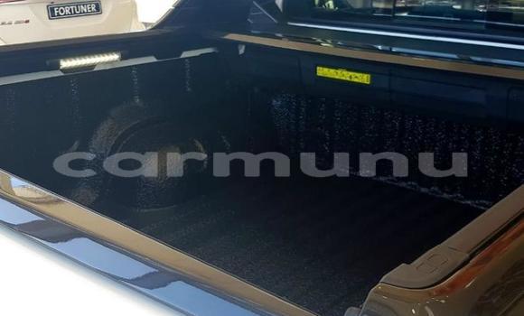 Acheter Occasion Voiture Toyota Hilux Blanc à Brazzaville, Commune de Brazzaville Acheter Occasion Voiture Toyota Hilux Blanc à Brazzaville, Commune de Brazzaville