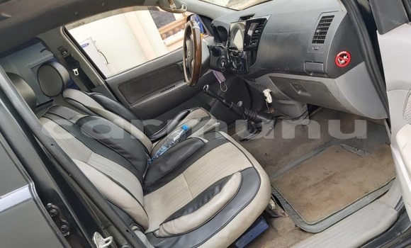 Acheter Occasion Voiture Toyota Hilux Noir à Brazzaville, Commune de Brazzaville Acheter Occasion Voiture Toyota Hilux Noir à Brazzaville, Commune de Brazzaville