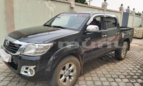 Acheter Occasion Voiture Toyota Hilux Noir à Brazzaville, Commune de Brazzaville Acheter Occasion Voiture Toyota Hilux Noir à Brazzaville, Commune de Brazzaville