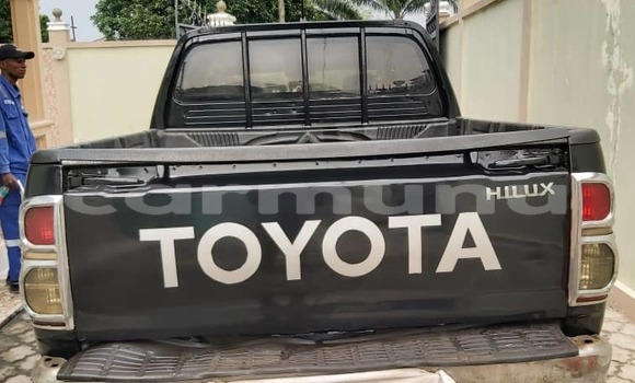 Acheter Occasion Voiture Toyota Hilux Noir à Brazzaville, Commune de Brazzaville Acheter Occasion Voiture Toyota Hilux Noir à Brazzaville, Commune de Brazzaville