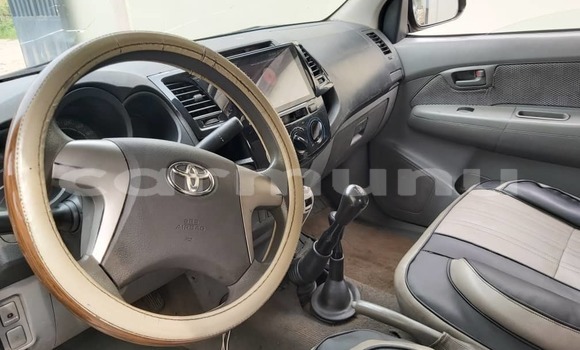 Acheter Occasion Voiture Toyota Hilux Noir à Brazzaville, Commune de Brazzaville Acheter Occasion Voiture Toyota Hilux Noir à Brazzaville, Commune de Brazzaville