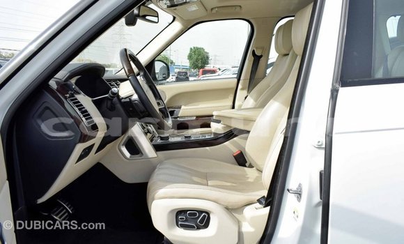 Buy Import Land Rover Range Rover White Car in Import - Dubai in Region of Bouenza Buy Import Land Rover Range Rover White Car in Import - Dubai in Region of Bouenza
