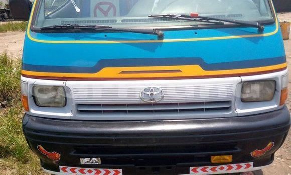 Acheter Occasion Voiture Toyota Hiace Autre à Brazzaville, Commune de Brazzaville Acheter Occasion Voiture Toyota Hiace Autre à Brazzaville, Commune de Brazzaville