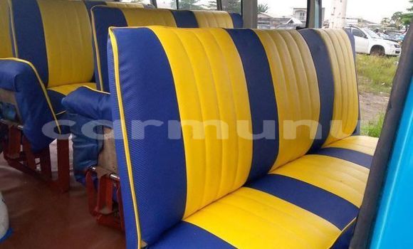 Acheter Occasion Voiture Toyota Hiace Autre à Brazzaville, Commune de Brazzaville Acheter Occasion Voiture Toyota Hiace Autre à Brazzaville, Commune de Brazzaville