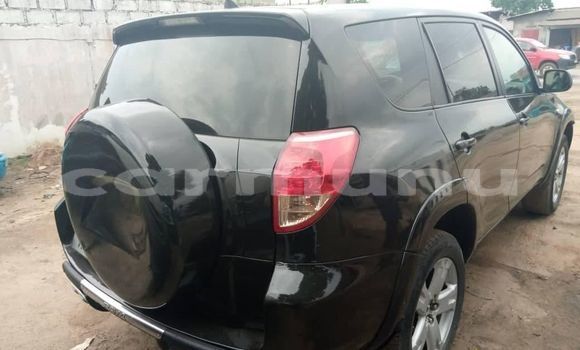 Acheter Occasion Voiture Toyota RAV4 Noir à Pointe–Noire, Région du Kouilou Acheter Occasion Voiture Toyota RAV4 Noir à Pointe–Noire, Région du Kouilou