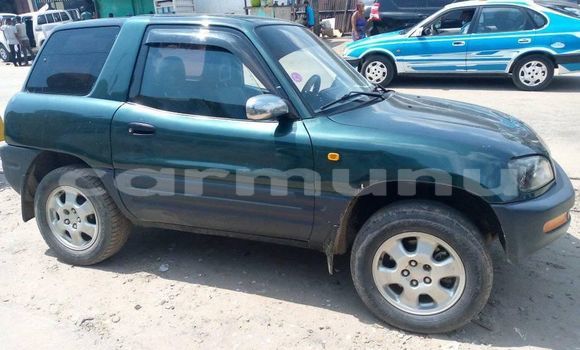 Acheter Occasion Voiture Toyota RAV4 Vert à Pointe–Noire, Région du Kouilou Acheter Occasion Voiture Toyota RAV4 Vert à Pointe–Noire, Région du Kouilou
