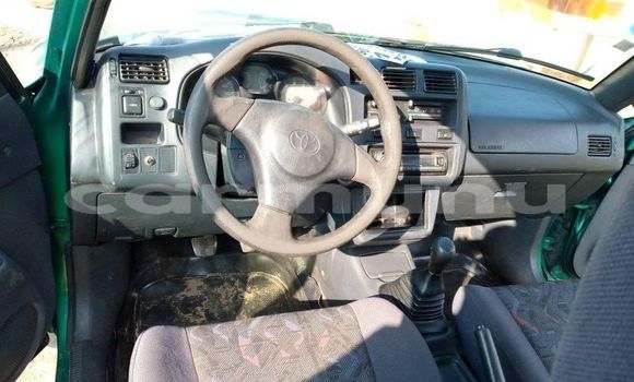 Acheter Occasion Voiture Toyota RAV4 Vert à Pointe–Noire, Région du Kouilou Acheter Occasion Voiture Toyota RAV4 Vert à Pointe–Noire, Région du Kouilou