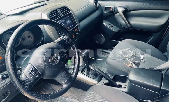 Acheter Occasion Voiture Toyota RAV4 Gris à Brazzaville, Commune de Brazzaville Acheter Occasion Voiture Toyota RAV4 Gris à Brazzaville, Commune de Brazzaville